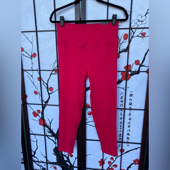 Victoria’s Secret Ribbed Seamless High Rise 7/8 Tight - Picture 5 of 13